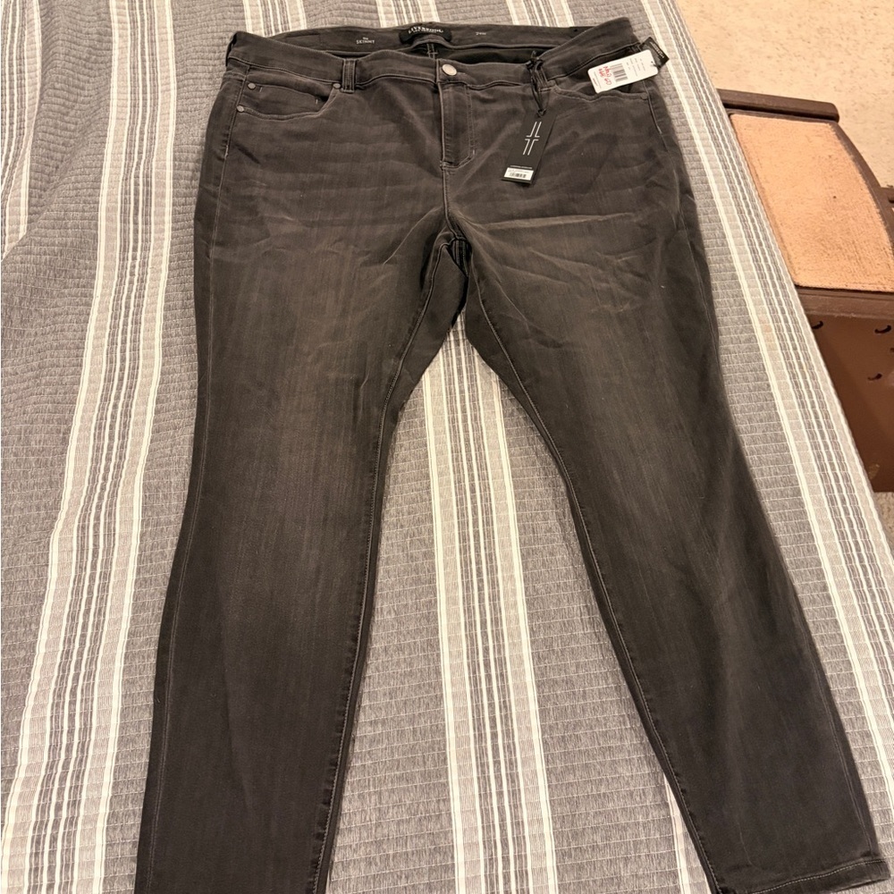 NWT Liverpool  Women’s Plus Size 24w Dark Gray Skinny Jeans